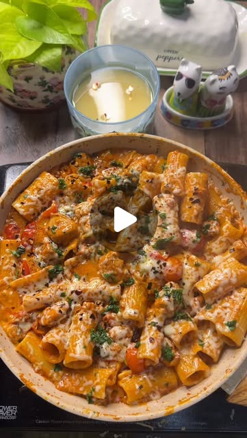 Spicy Creamy Chicken Pasta with Sun-Dried Tomatoes