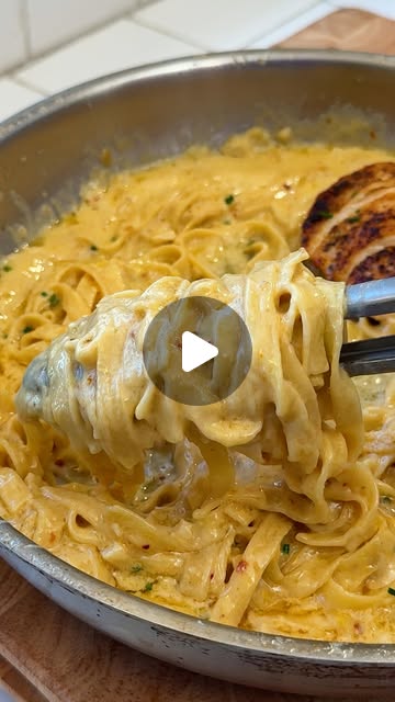 Creamy Lemon Garlic Chicken Alfredo